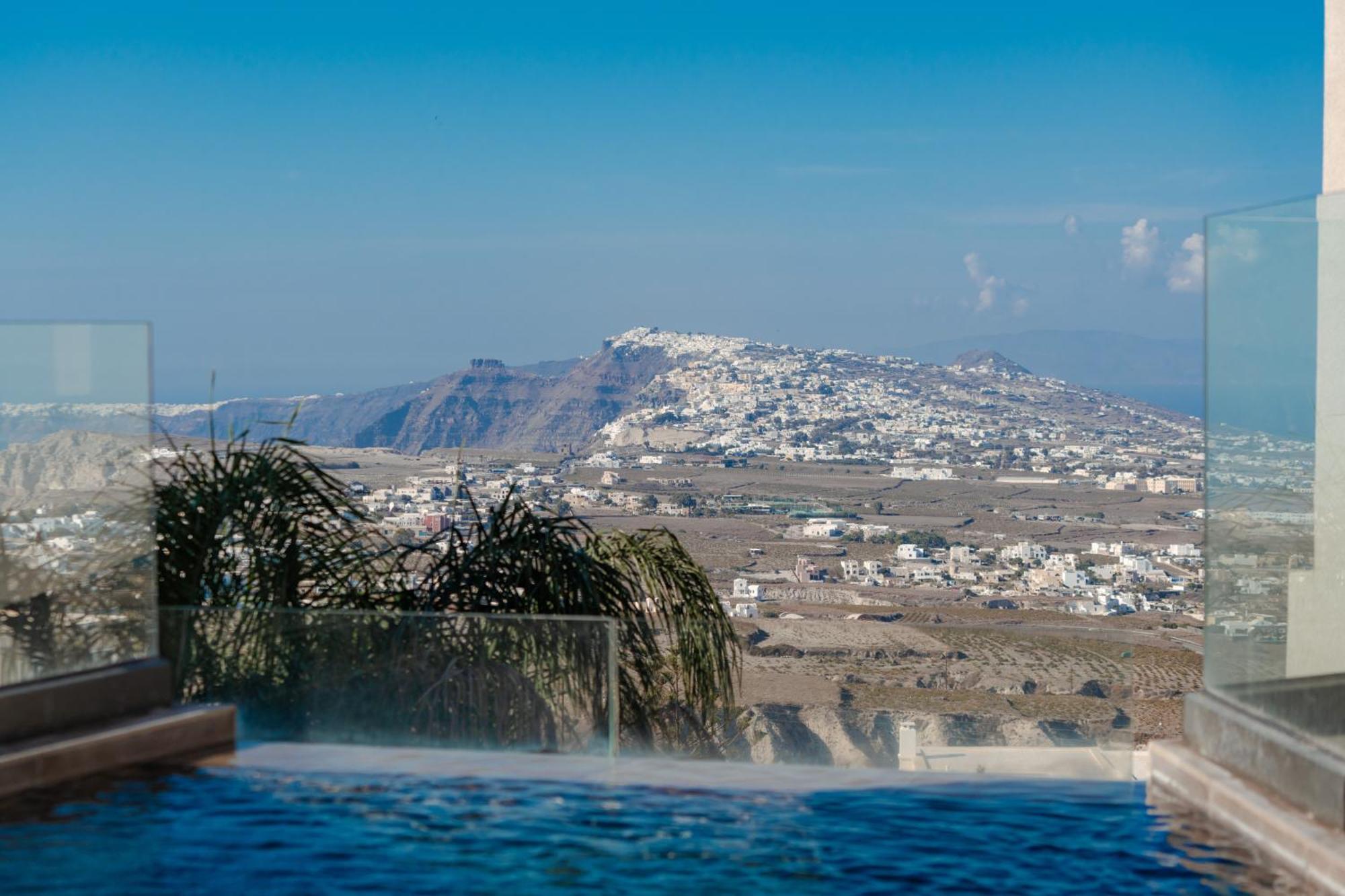 Apikia Santorini Hotel Pýrgos Eksteriør billede